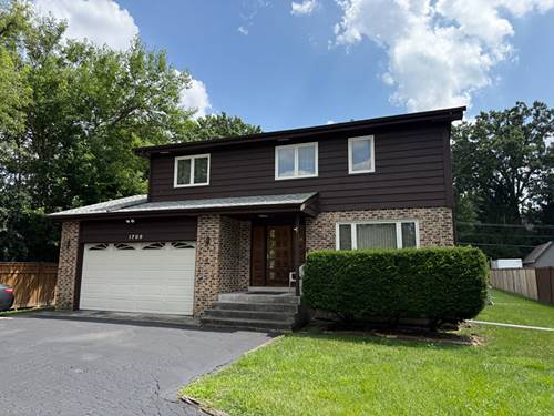 1709 E Kensington, Mount Prospect, IL 60056