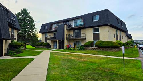 11123 S 84th Unit 3A, Palos Hills, IL 60465