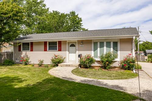 209 Shawnee, Carol Stream, IL 60188
