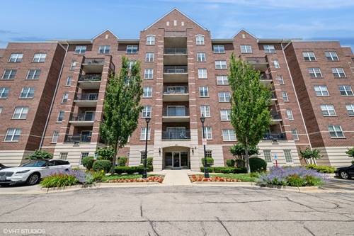 390 W Mahogany Unit 701, Palatine, IL 60067