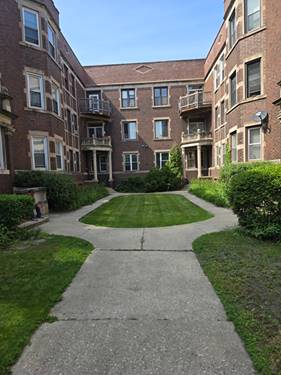 824 E Hyde Park Unit 1, Chicago, IL 60615