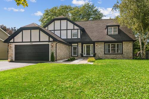 700 Fairfield, Algonquin, IL 60102