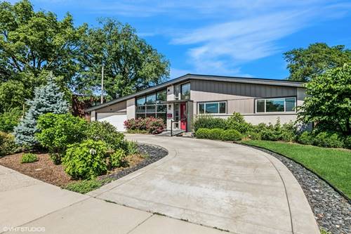 319 E Huntington, Elmhurst, IL 60126