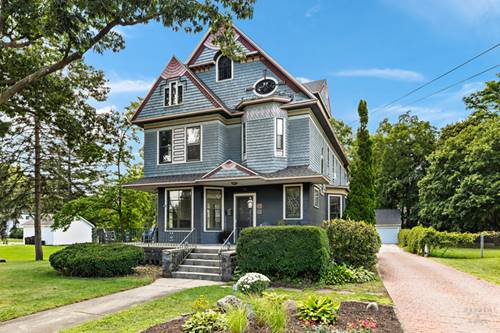 84 N Walkup, Crystal Lake, IL 60014