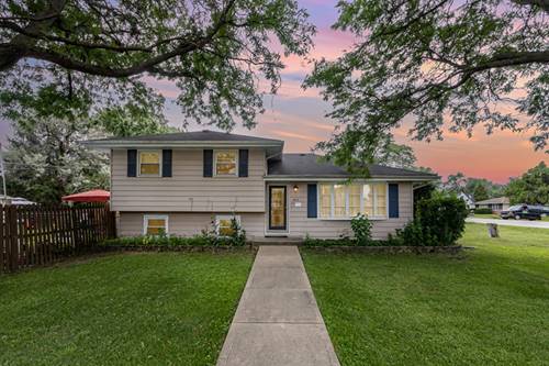 4001 N Lincoln, Westmont, IL 60559