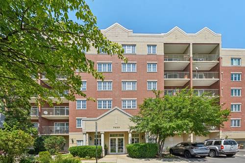 7450 Lincoln Unit 203, Skokie, IL 60076