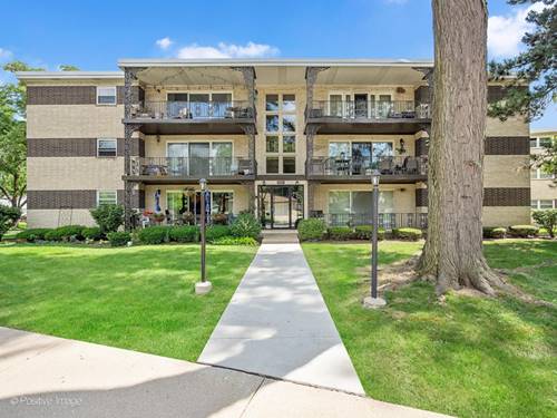 901 S 8th Unit 11, La Grange, IL 60525