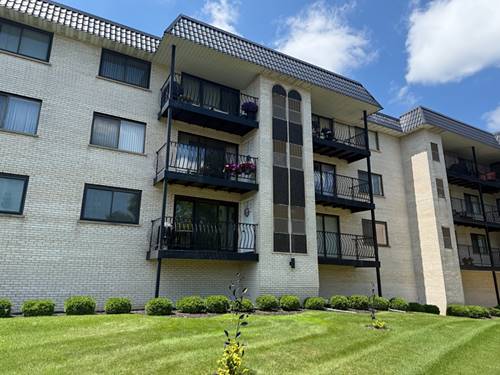 6950 W Forest Preserve Unit 207, Norridge, IL 60706