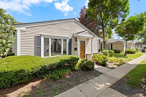 1532 Cove Unit 243A, Prospect Heights, IL 60070