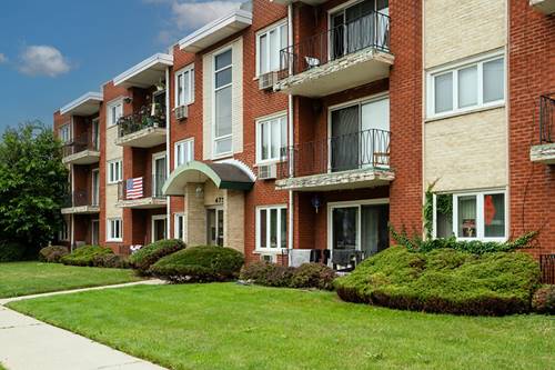 4754 W 101st Unit 1A, Oak Lawn, IL 60453