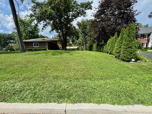 37 E Cambridge, Oak Brook, IL 60523