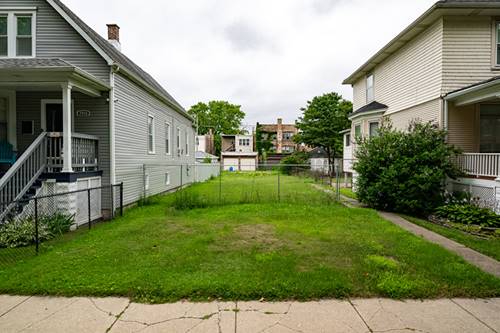 7816 S Marquette, Chicago, IL 60649