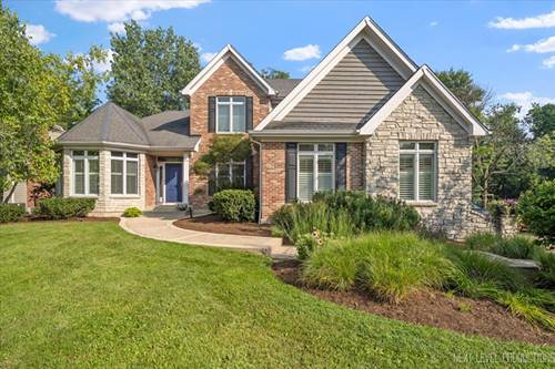 821 Plamondon, Wheaton, IL 60189
