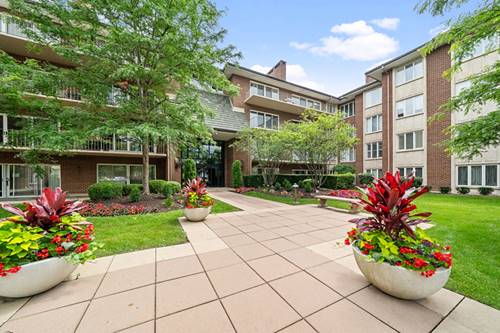 5 Oak Brook Club Unit N303, Oak Brook, IL 60523