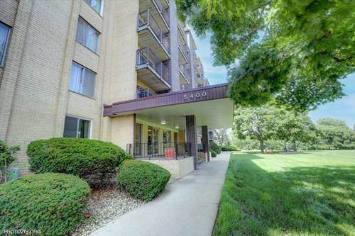 5400 Walnut Unit 402, Downers Grove, IL 60515