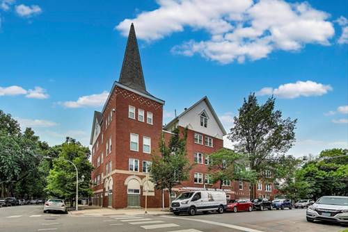 1043 W School Unit 208, Chicago, IL 60657