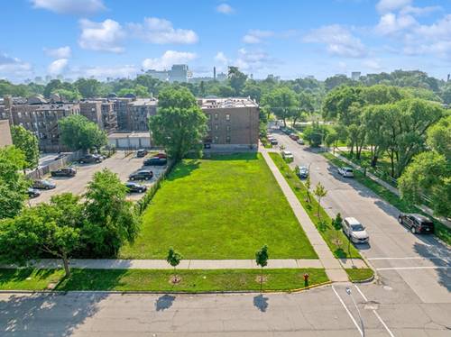 5755 S Calumet, Chicago, IL 60637