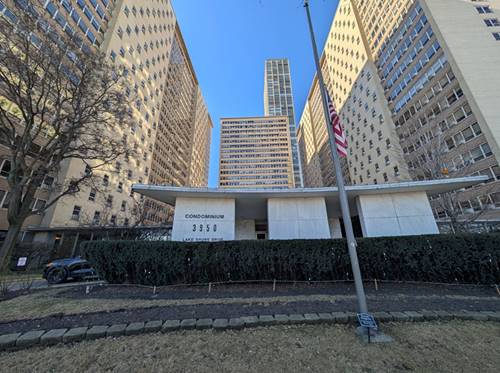 3950 N Lake Shore Unit 1502A, Chicago, IL 60613