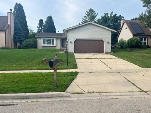 311 Wellington, Streamwood, IL 60107