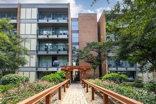 6020 Oakwood Unit 2A, Lisle, IL 60532