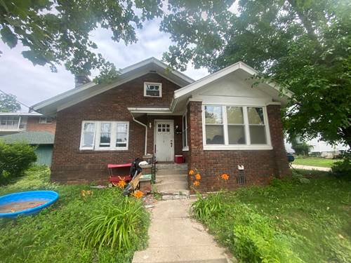 112 12th, Rockford, IL 61104