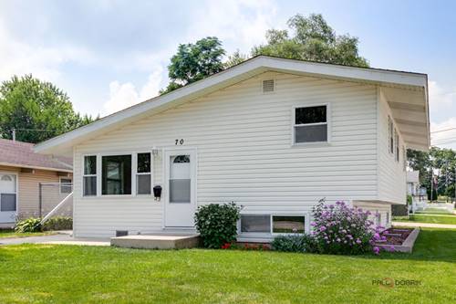 70 N Ridgemoor, Mundelein, IL 60060