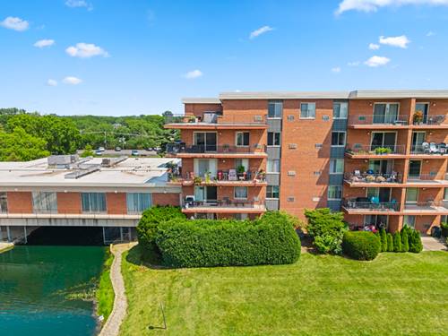 16 E Old Willow Unit 424S, Prospect Heights, IL 60070
