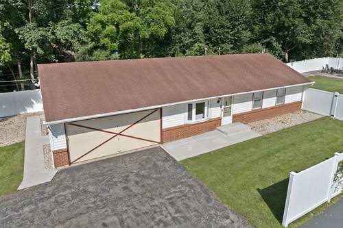 2912 Grove, Cary, IL 60013
