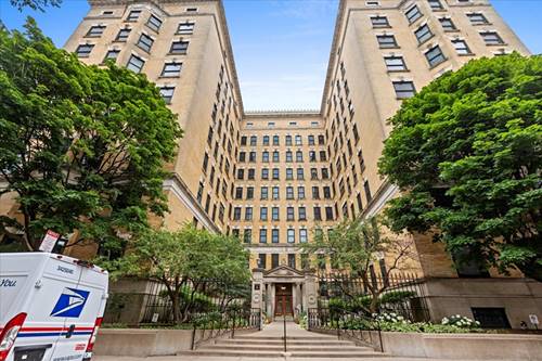 559 W Surf Unit 501, Chicago, IL 60657