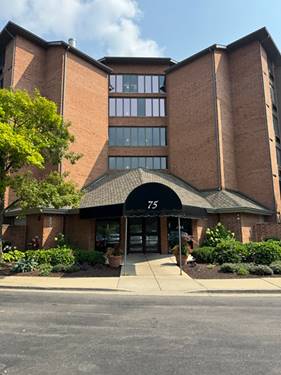75 Kristin Unit 302, Schaumburg, IL 60195