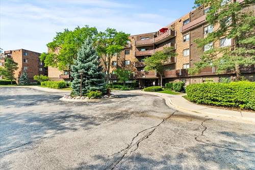 840 Wellington Unit 315, Elk Grove Village, IL 60007
