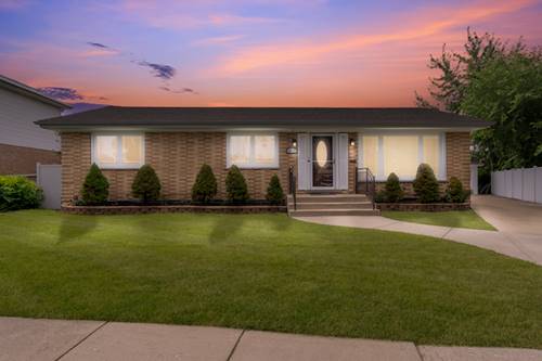 8213 W Lyons, Niles, IL 60714