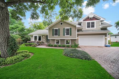 154 Easton, West Chicago, IL 60185