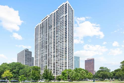 2800 N Lake Shore Unit 402, Chicago, IL 60657