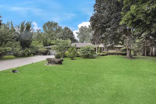 372 Longacres, Palatine, IL 60067