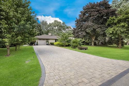 372 Longacres, Palatine, IL 60067