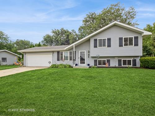 901 Aberdeen, Crystal Lake, IL 60014
