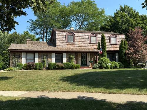 827 5th, Libertyville, IL 60048