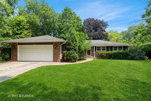 826 Crestfield, Libertyville, IL 60048
