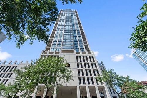 1122 N Clark Unit 1010, Chicago, IL 60610