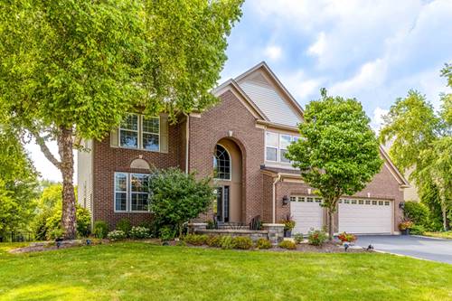 724 Porter, Lindenhurst, IL 60046