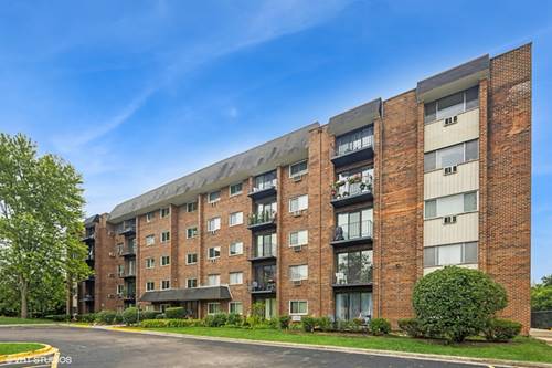 4721 St Joseph Creek Unit 1B, Lisle, IL 60532