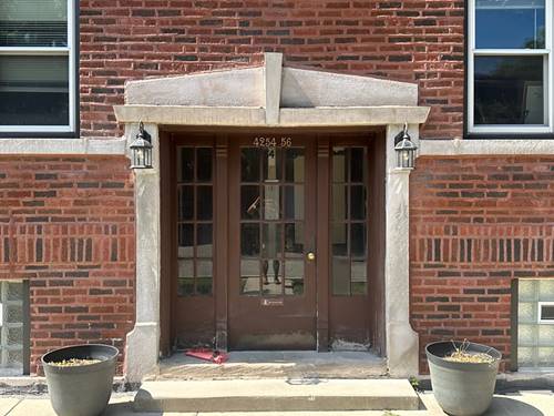 2501 W Cullom, Chicago, IL 60618