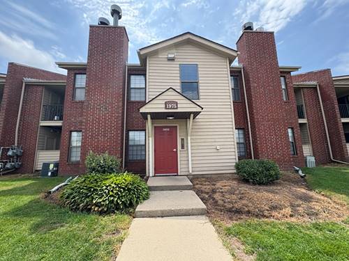 1975 N Hicks Unit 106, Palatine, IL 60074