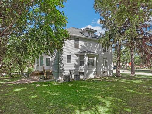 913 Sunset, Deerfield, IL 60015