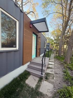 1918 Noyes, Evanston, IL 60201