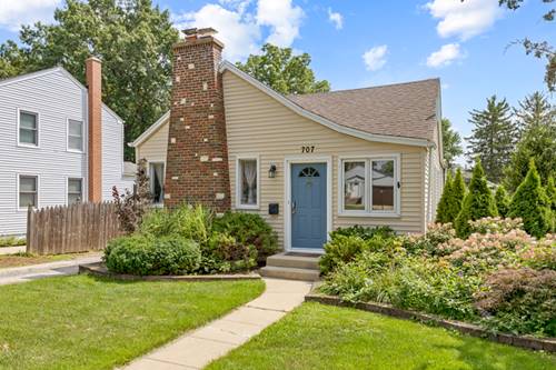 707 Richards, Geneva, IL 60134