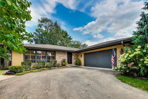 275 Stonegate, Clarendon Hills, IL 60514