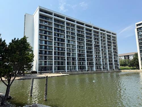 2005 S Finley Unit 1107, Lombard, IL 60148