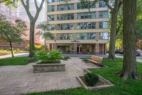 2970 N Lake Shore Unit 18D, Chicago, IL 60657